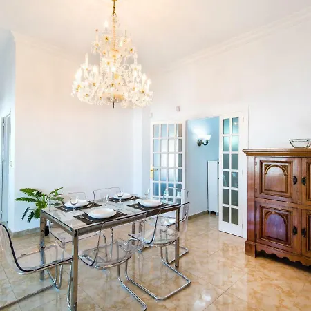 Rentandhomes Boliches Penthouse Apartment *